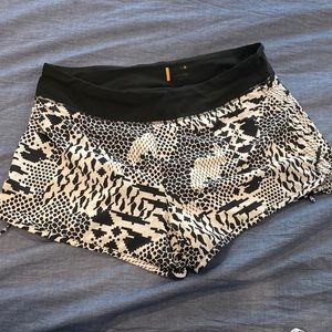 Lucy activewear workout shorts large